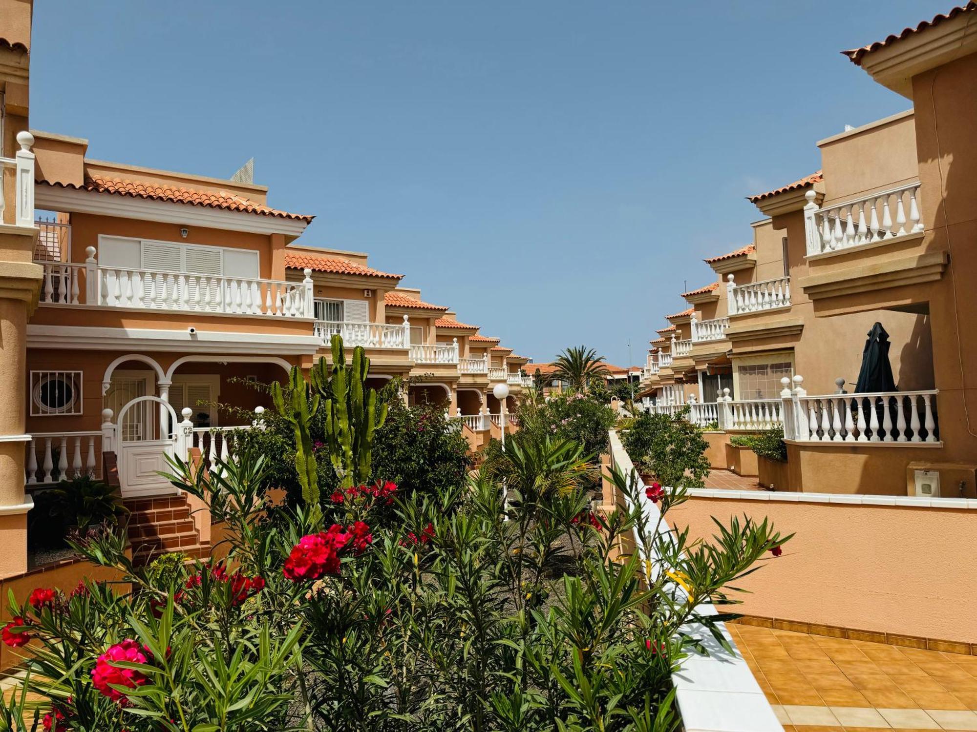 Hugo'S Holiday Apartment In Costa Del Silencio Arona  Luaran gambar